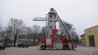 Neue Fahrzeughalle und ein Übungsturm für die Feuerwehr NB