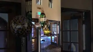 New Year&rsquo;s Eve Balloon D&eacute;cor | Stacked balloon Champagne Glasses