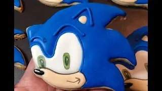 How To Make SONIC The Hedgehog Sugar Cookies