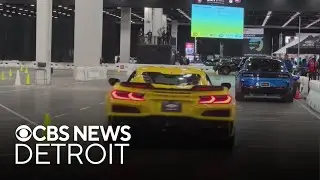 Drivers, race fans enjoy Racing Day at Detroit Auto Show