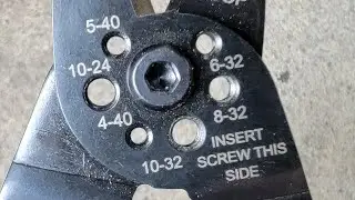 Screw Cutting with Built In Thread Chaser. #tools #shophack #electrical #dw0rtorial