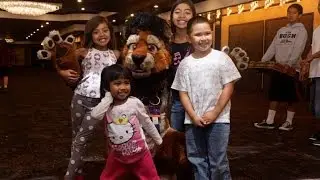 Fursuiting For the Kids: Convention Edition!
