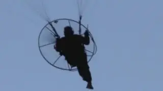 Paramotorist flying all 50 states