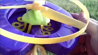SHOW TIME BOX OPENING GAZILLION SKY BUBBLES FLYING HELICOPTER NO BATTERIES REQUIRED AWESOME KID TOY.