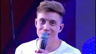 Loic Nottet - TWYM - [ Live on Q--music ]