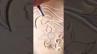 Expert wood carving skills using unique sketch motifs #shorts