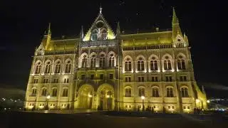 Budapest Hungary by pedal cycle   Why walk? Rent a bycicle   2023