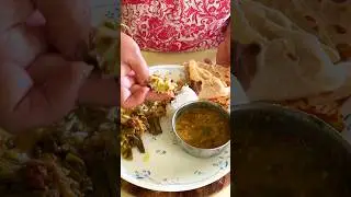 How to eat Indian food with your hand the proper way of eating