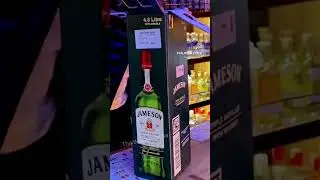 4.5 Litres Whiskey Bottle Unboxing | The Whiskeypedia