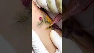 Mini flower tattoo by @tilda_tattoo