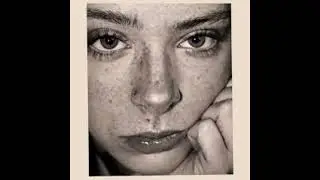 @HollyHumberstone - Livewire (Instrumental)