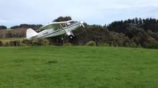 Spectacular Takeoff: Oratex covered Bearhawk 4 seater, New Zealand