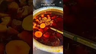 Pakistani Food Feast in USA 🇵🇰🇺🇸 | Azadi Celebration Special Chicken Roast & Aloo Gosht 🍲🎉