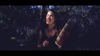E quem toca o tambor afinal? Mariana Root feat. Ana Root
