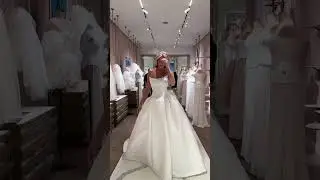Pronovias VALLEY Strapless Princess Wedding Dress Hong Kong #weddingdress #hkwedding #婚紗  #香港婚紗