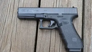 Пистолет Glock 17 Gen 4 калибра 9 мм