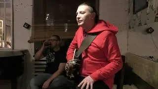 Гурт TWO BUS з акустичною рок-програмою 