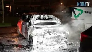 Personenauto volledig uitgebrand Mandenmakerij Barendrecht