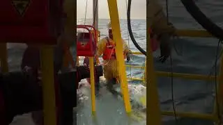 About to sink)) #jackup