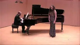 Hannah Shea Sings the Nuits d'&eacute;t&eacute;