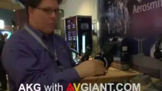 Наушники AKG K701, новинка 2008 года на выставке NAMM с AVGIANT
