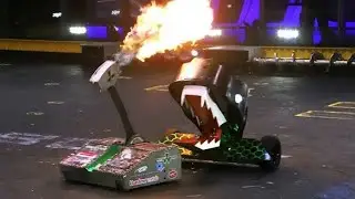 OUCH THAT HURT #battlebots #robotwars #bots #botbash #robots #fight #ko #wow #wtf #shorts