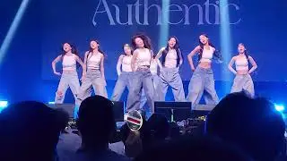 tripleS (트리플에스) LOVElution - 