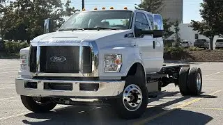 New 2026 Ford Super Duty F-650 Straight Frame Gas | Barrie Ford