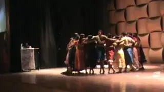 BAILE INDÍGENA 
