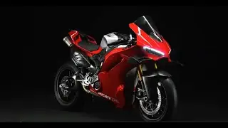 Ducati Panigale V4 R con Ducati Performance: la Superbike definitiva para la calle y el circuito