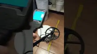 LEGEND уесосит  DEUS 1 на стопку монет ( Прислано Камрадом)