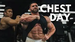 Training Chest With &lsquo;The Mass&rsquo; 212 IFBB Pro