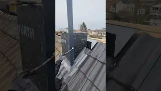 Dachdecker hassen diesen Trick: Kaminverwahrung in 5 Minuten! #dachdecker #kamin #blecharbeiten
