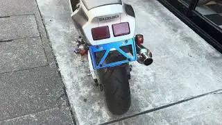 60208 GSX R400R