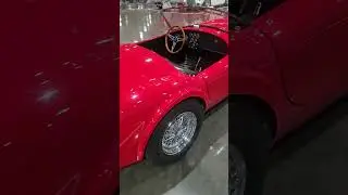 Кэрролл Шелби, легендарный автогонщик, владелец команды и конструктор автомобилей, родился в этот...