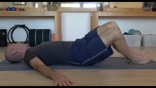 The modified Pilates Hip Twist - level 2