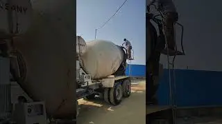 TM load hokar ja raha hai side mein