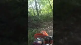 Ktm350 Smacks Fish 🐠 Hill!! #hillkillers #ktm #freeride #wellsville #hillclimb #hillkillerfranklin