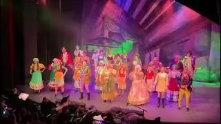 Cinderella 🎃✨️2023 Abergavenny Pantomime Company 🐄 Borough Theatre 🎭  Shut up.