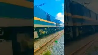 pilot Indian railways to loading train running 🚆🚂 status by short train video
