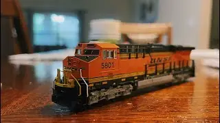 Kato N BNSF ES44AC Review