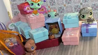 This Advent calendar was made by someone in the LPS community for the LPS community...