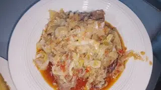 HOW TO PREPARE SAUTÉED CABBAGE