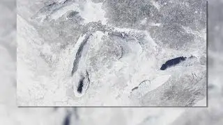 Great Lakes ice coverage near record