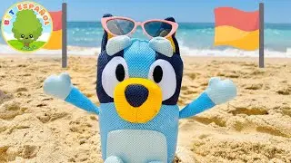 BLUEY en la Playa – Diversión y Seguridad Para Niños | Juego de fantasía con juguetes de Bluey