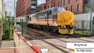 *Intercity Class 37* Brayford Level Crossing (31/08/2022) ft:@JSlevelcrossingandtrains