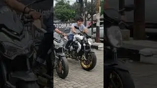 3 cylinder vs 4 cylinder engine sound #short #shorts #superbike