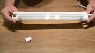 Microfluorescent T5 Low-Profile Light Fixture