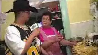 Chingo bling con Mama Perez da west coast tamale queen B