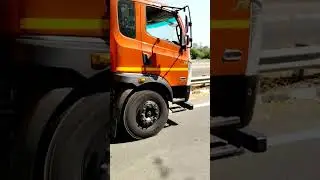 Efficient Highway Cleaning, Truck Mounted Sweeper. #cleaningservice #roadsweeper #cleanindia